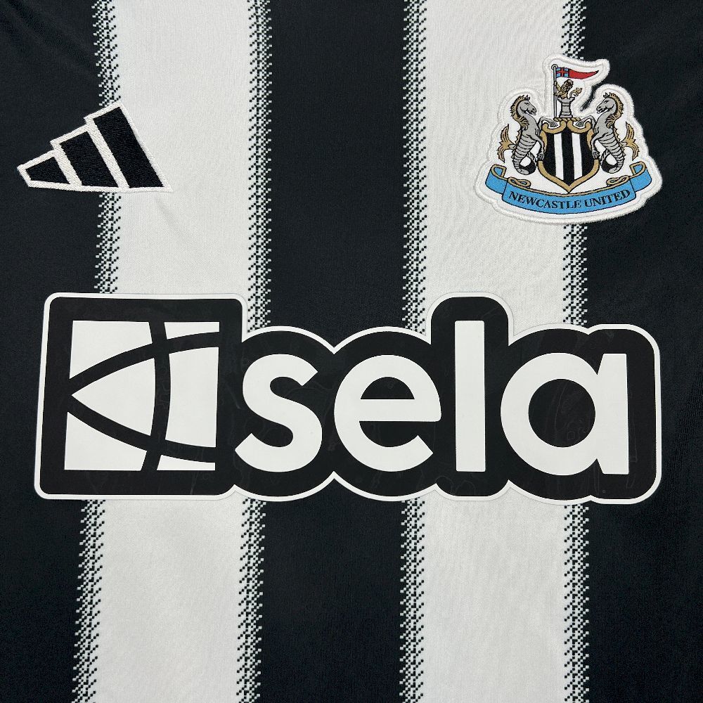Newcastle United Local 25/26 Manga Larga Fan