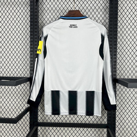 Newcastle United Local 25/26 Manga Larga Fan
