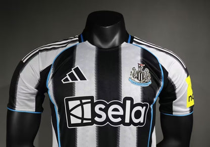 Newcastle United Local 25/26 Manga Corta Player